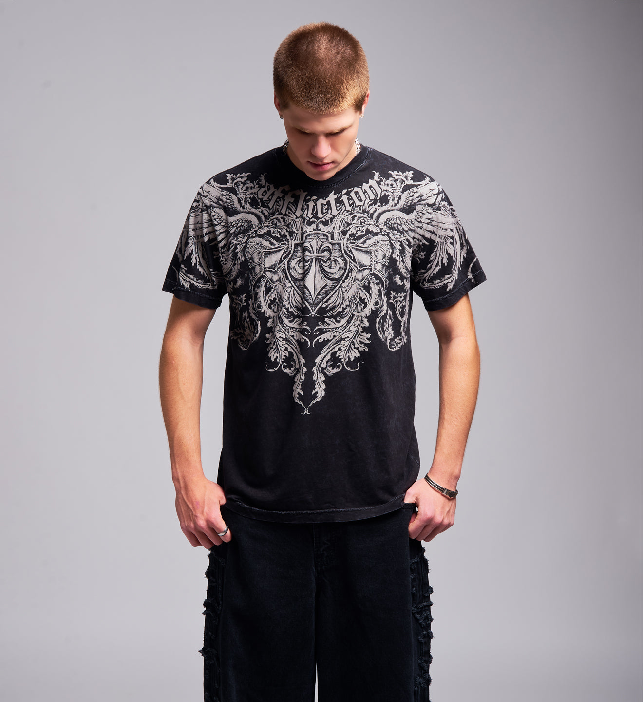 Flourish Tee