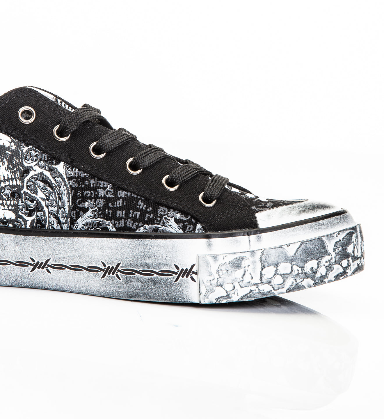 Collapse Low-Top Shoe