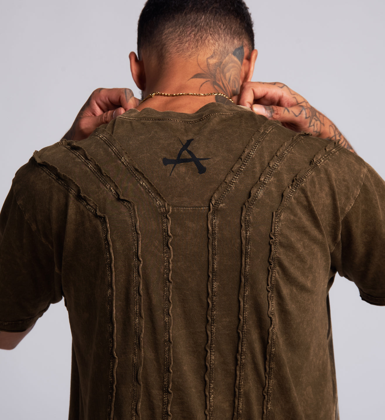 Indian Chief Vneck Henley