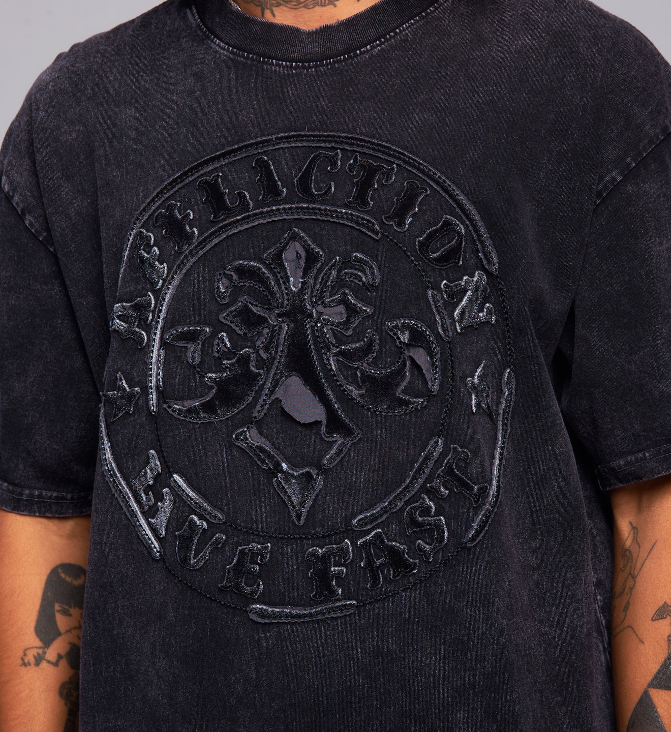 Divio Relic Tee