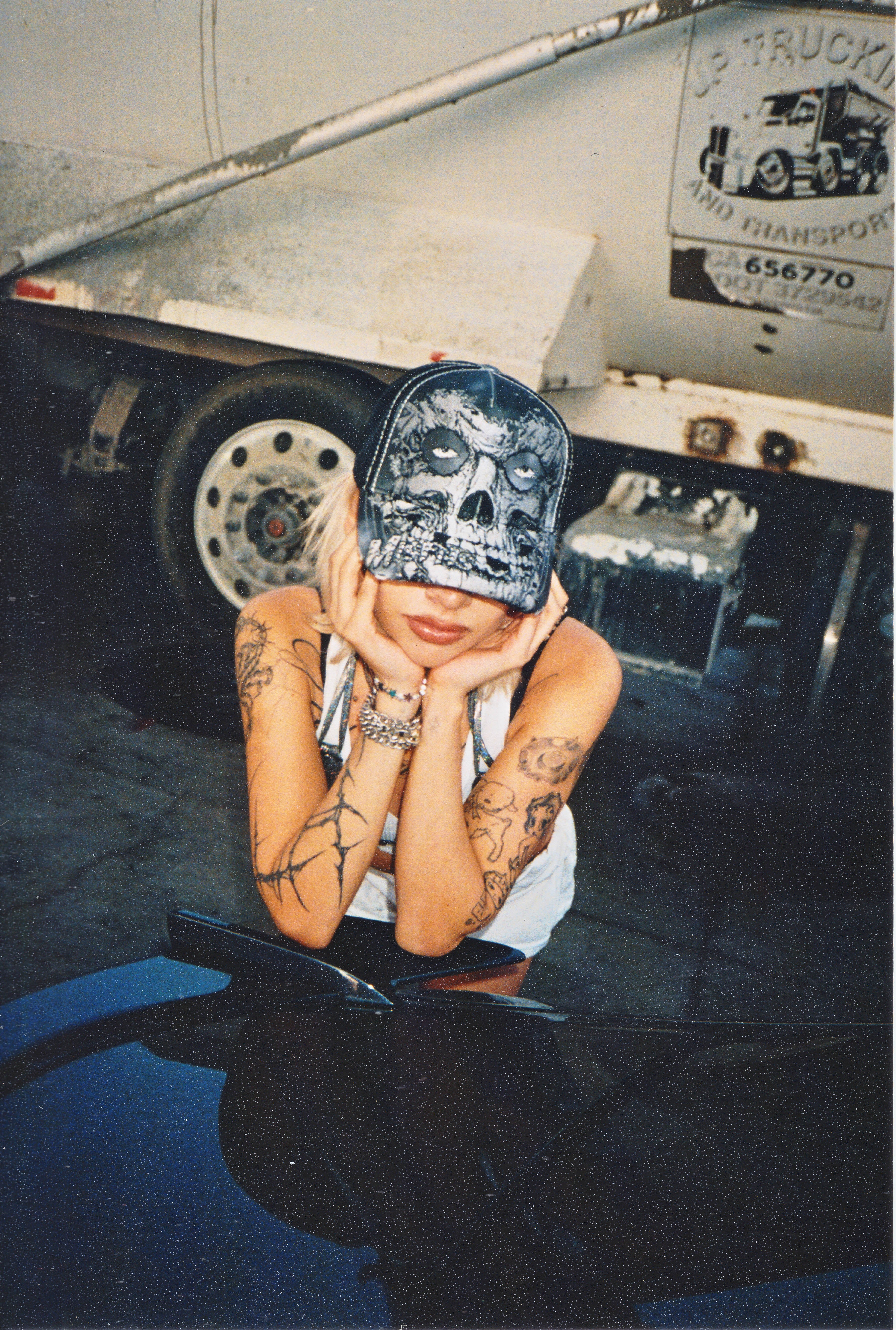 AFFLICTIONMISFITS_AJG_FINAL-095_68d46d69-49cb-462d-b0be-d2e7e4fe2bb3.jpg