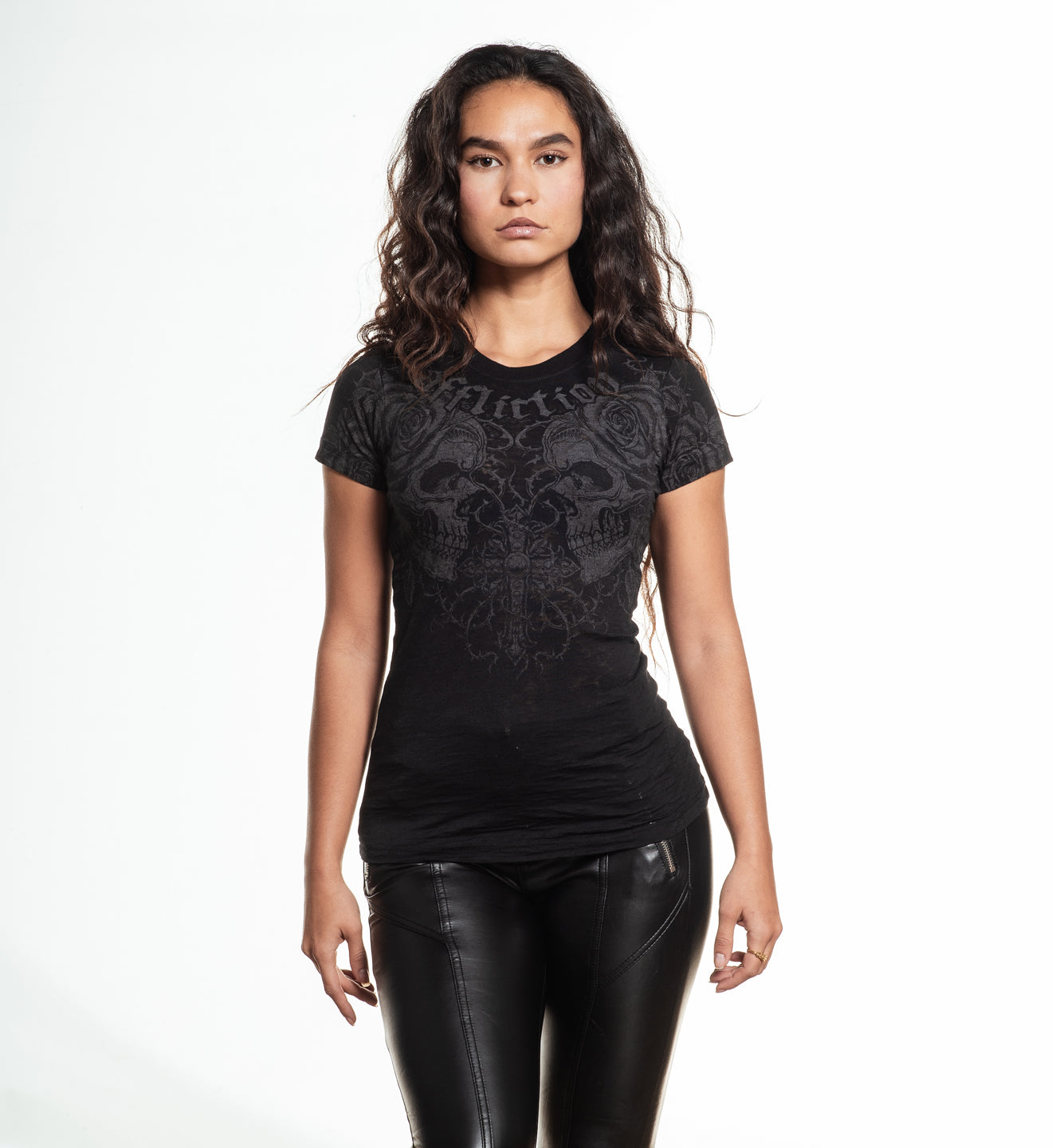 AW28640_2.jpg