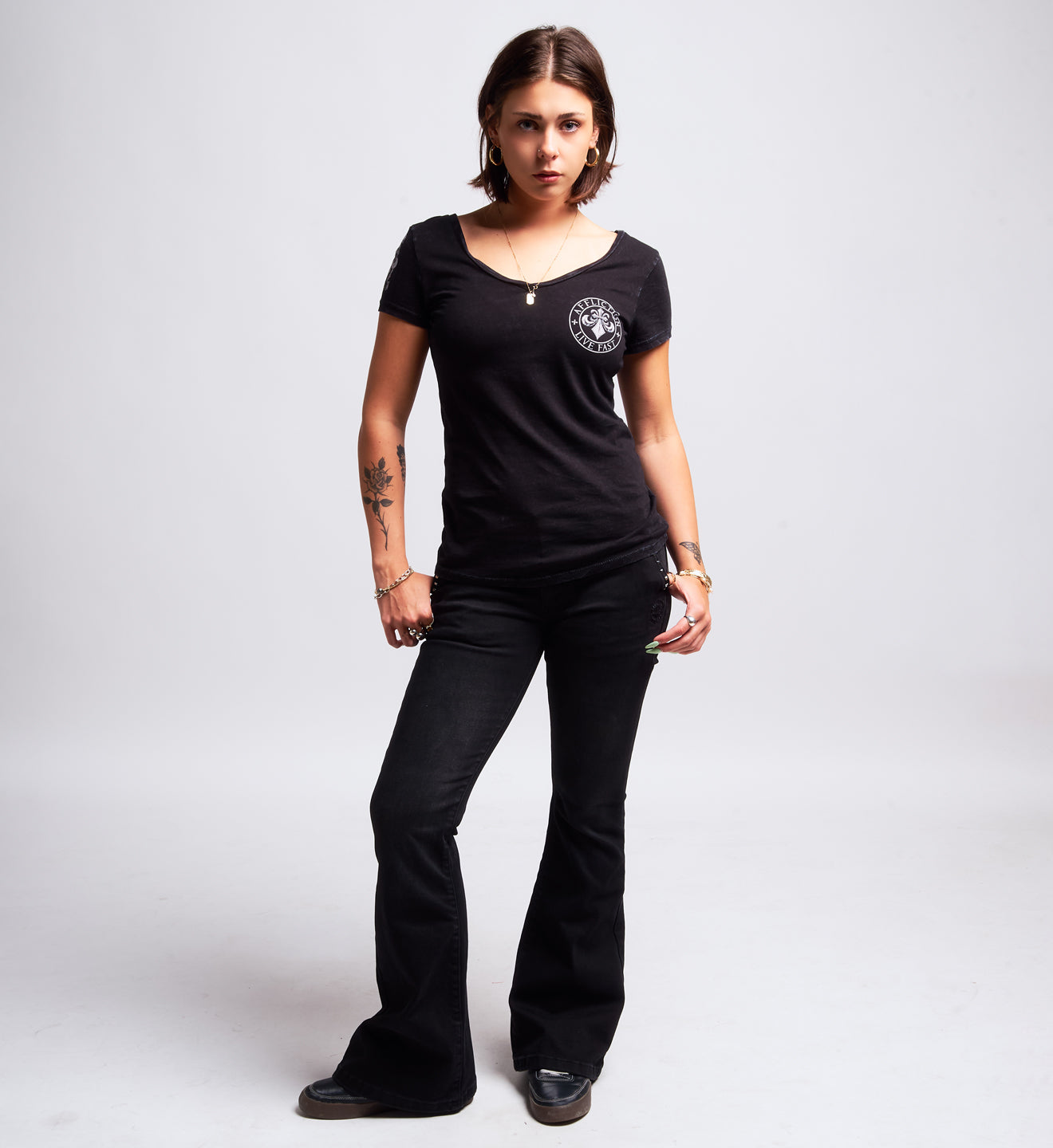 Simulation V Neck