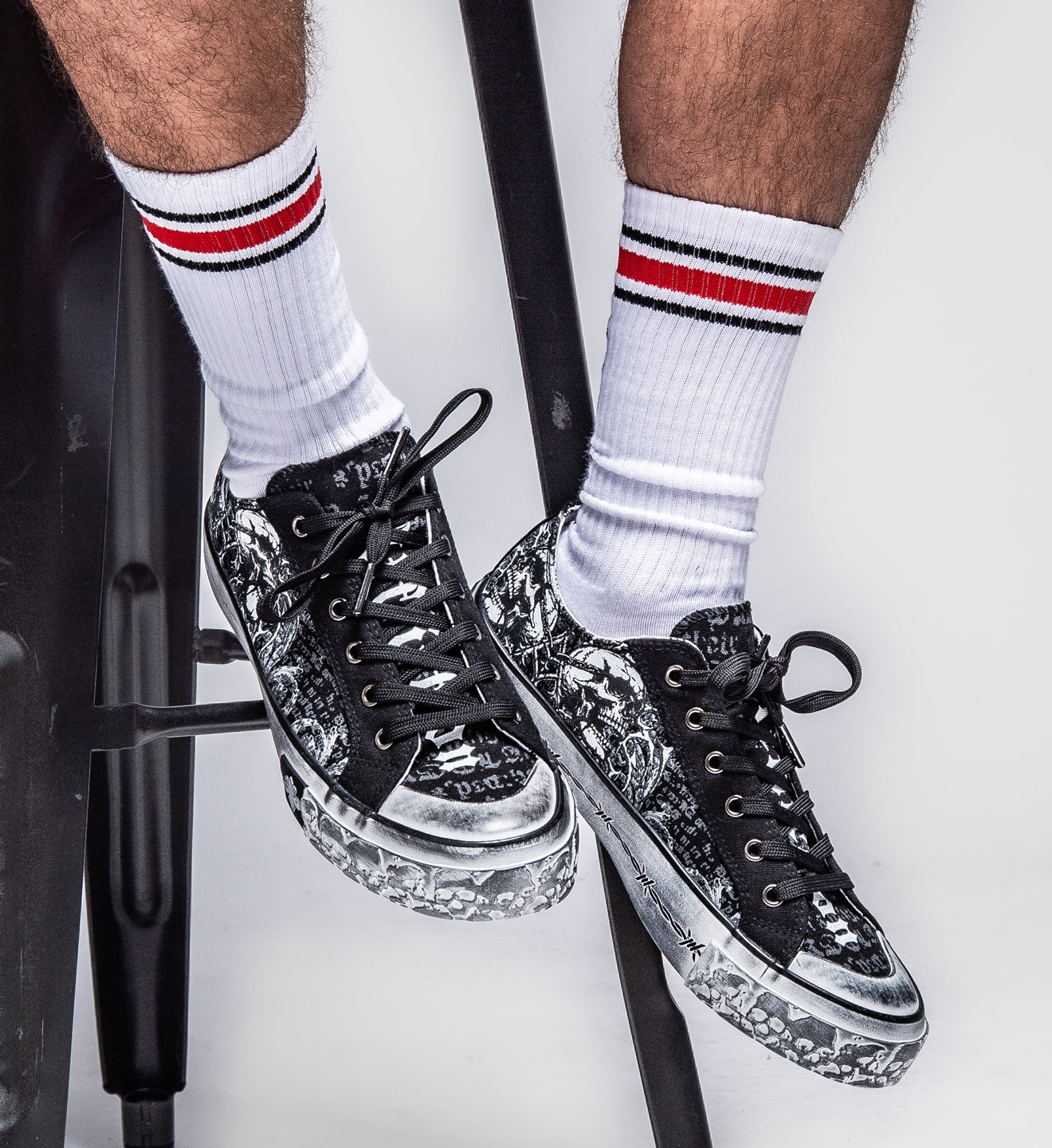 Collapse Low-Top Shoe